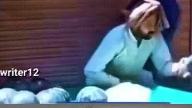 المعنى الحقيقي للأرزاق بيد الله 