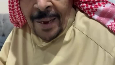 مقلب السكين المزيفة 